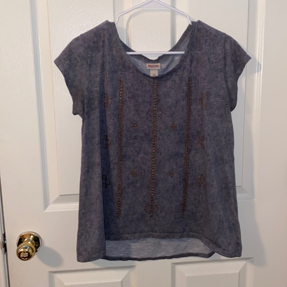 Large Gray Top w/ Gold Design